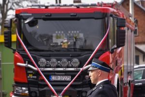 Oficjalnie przekazano nowy ciężki samochód ratowniczo-gaśniczy dla OSP w Kamionkach Dużych
