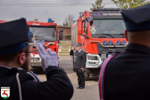 Oficjalnie przekazano nowy ciężki samochód ratowniczo-gaśniczy dla OSP w Kamionkach Dużych