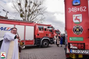 Oficjalnie przekazano nowy ciężki samochód ratowniczo-gaśniczy dla OSP w Kamionkach Dużych