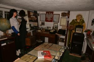 Wycieczka z Bobrowa w Regionalnej Izbie Historii i Tradycji