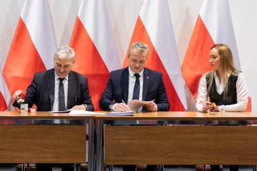 Umowa z Wojewodą Kujawsko-Pomorskim na gminne przewozy autobusowe o charakterze użyteczności publicznej została podpisana