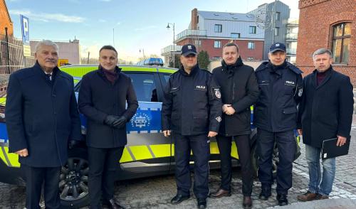 Nowy samochód dla Komisariatu Policji w Chełmży